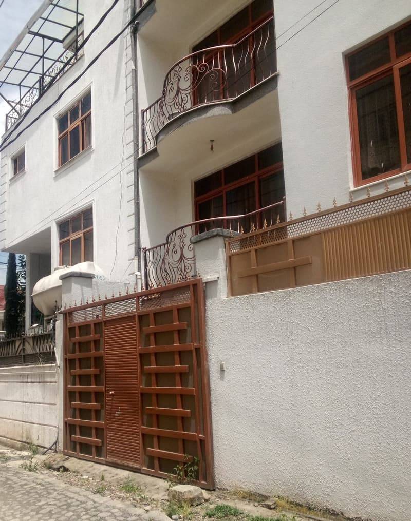 7-Bedroom House, 110m², in Lebu